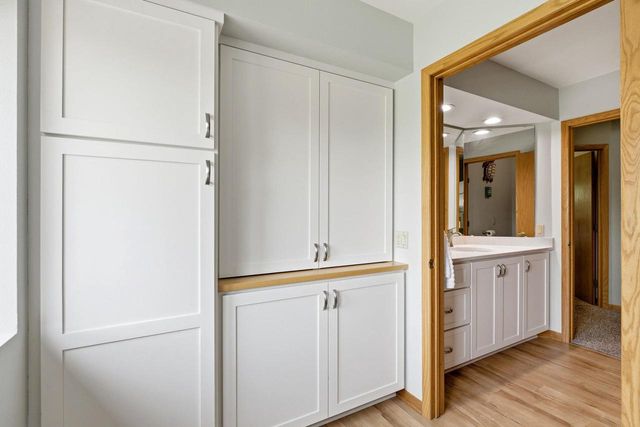 5213 Comanche Way, Madison, WI 53704
