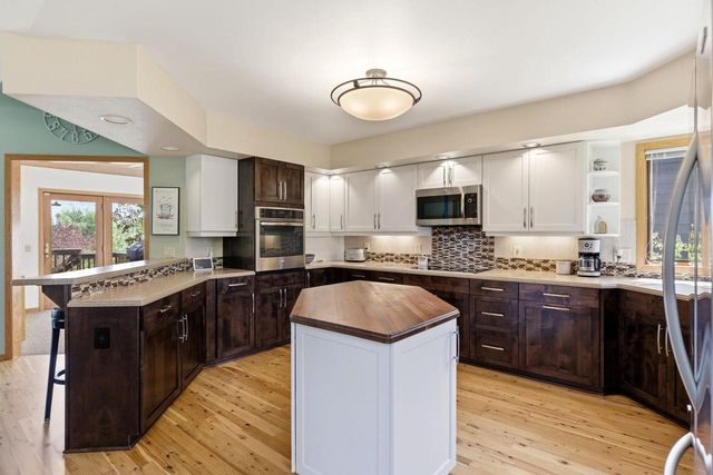 5213 Comanche Way, Madison, WI 53704