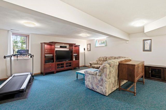 5213 Comanche Way, Madison, WI 53704