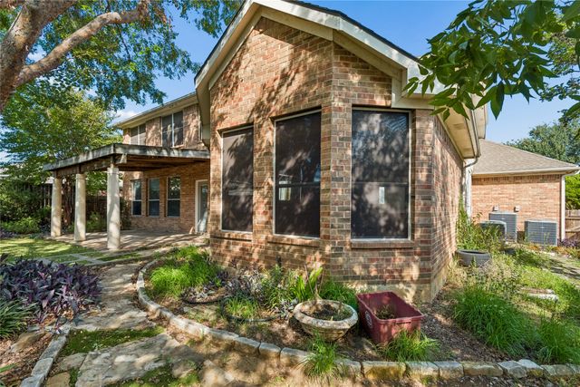5536 Cranberry Drive, Fort Worth, TX 76137