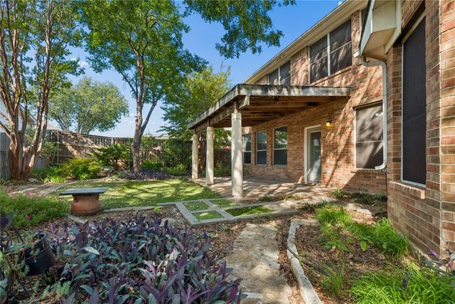 5536 Cranberry Drive, Fort Worth, TX 76137