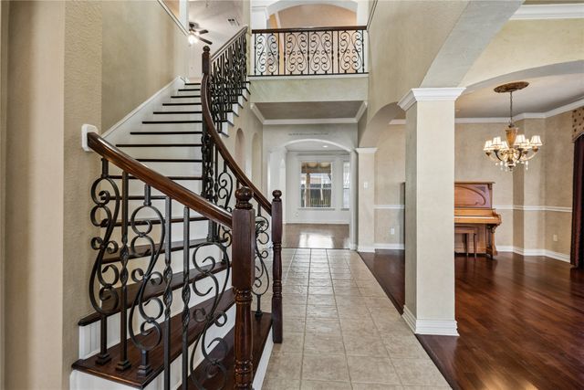 5536 Cranberry Drive, Fort Worth, TX 76137