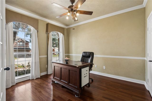 5536 Cranberry Drive, Fort Worth, TX 76137
