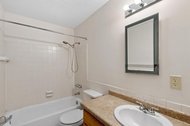 450 Ford Road 225, Saint Louis Park, MN 55426