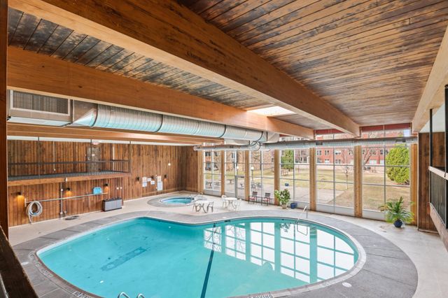 450 Ford Road 225, Saint Louis Park, MN 55426