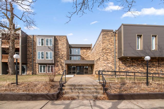 450 Ford Road 225, Saint Louis Park, MN 55426
