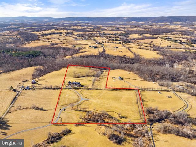 21051 ST LOUIS RD, Middleburg, VA 20117