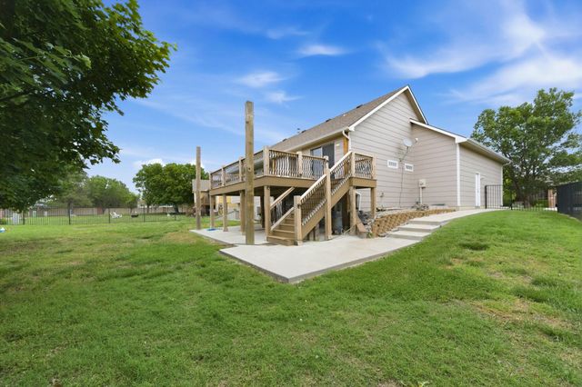 739 Westchester Pl, Andover, KS 67002