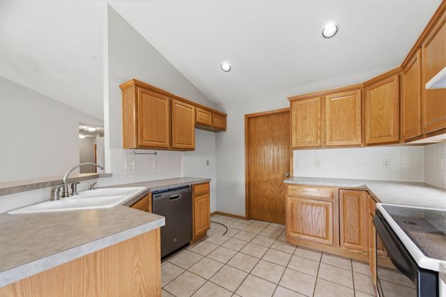 739 Westchester Pl, Andover, KS 67002