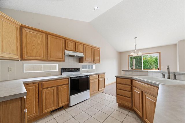 739 Westchester Pl, Andover, KS 67002