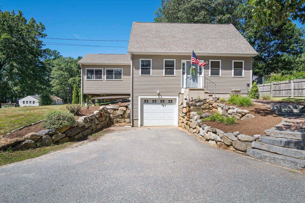 11 Gorham Drive, Dunbarton, NH 03046