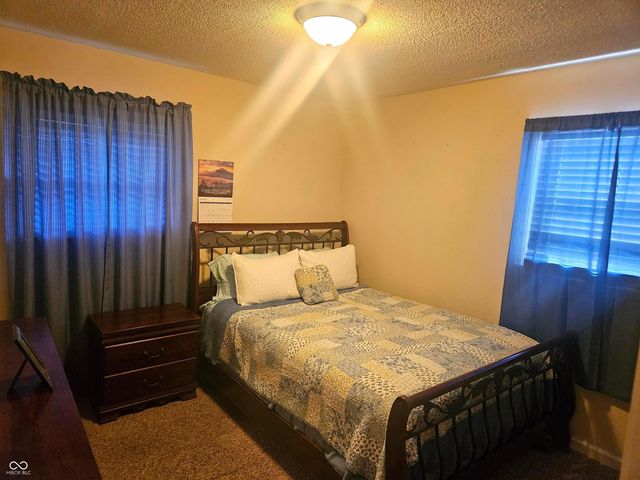 514 Elmhurst Place, Whiteland, IN 46184
