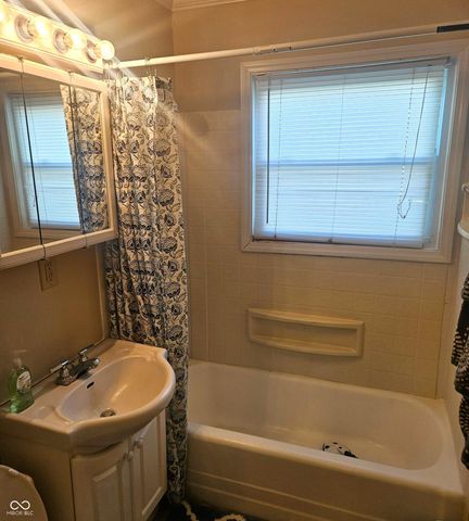 514 Elmhurst Place, Whiteland, IN 46184