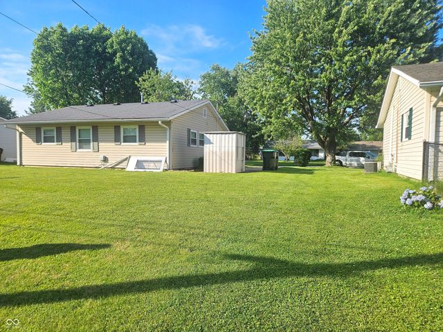 514 Elmhurst Place, Whiteland, IN 46184
