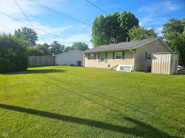 514 Elmhurst Place, Whiteland, IN 46184