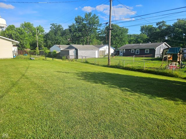 514 Elmhurst Place, Whiteland, IN 46184