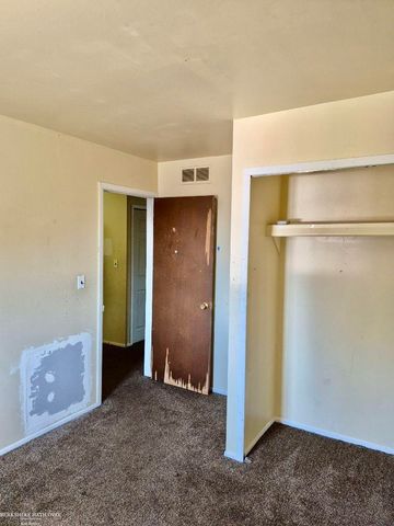 29241 Hayes Road 71, Warren, MI 48088