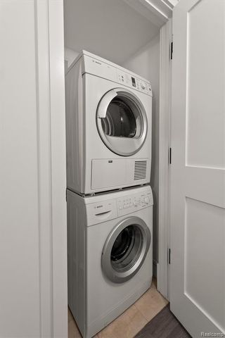 411 S Old Woodward Avenue 924, Birmingham, MI 48009