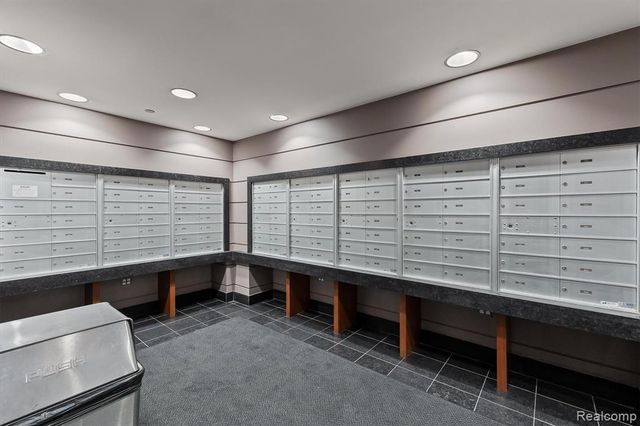 411 S Old Woodward Avenue 924, Birmingham, MI 48009