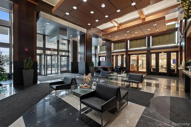 411 S Old Woodward Avenue 924, Birmingham, MI 48009