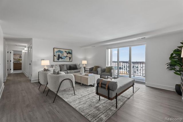 411 S Old Woodward Avenue 924, Birmingham, MI 48009