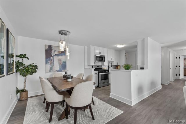 411 S Old Woodward Avenue 924, Birmingham, MI 48009