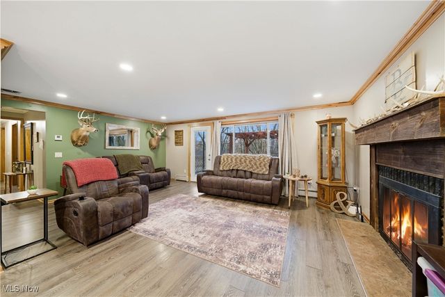 918 Bonsel Street NE, Navarre, OH 44662