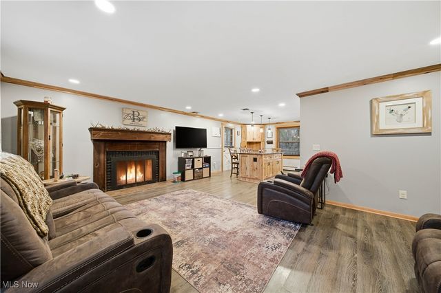 918 Bonsel Street NE, Navarre, OH 44662