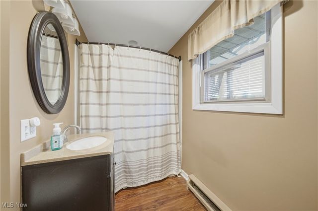 918 Bonsel Street NE, Navarre, OH 44662