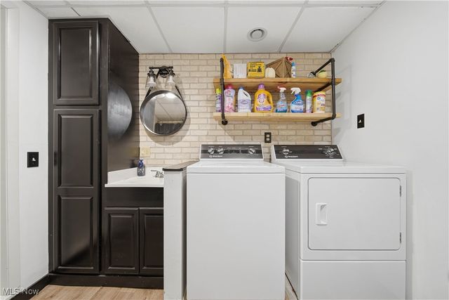 918 Bonsel Street NE, Navarre, OH 44662