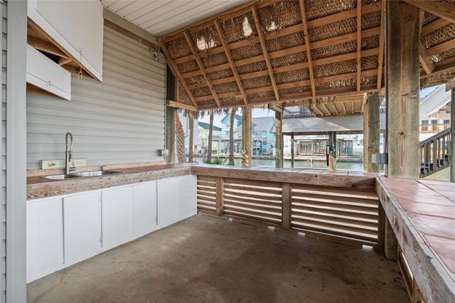 21812 Frio Drive, Galveston, TX 77554