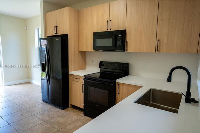 28402 SW 129th Pl, Homestead, FL 33033