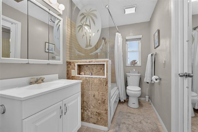 4215 PANDORA ROAD, Venice, FL 34293