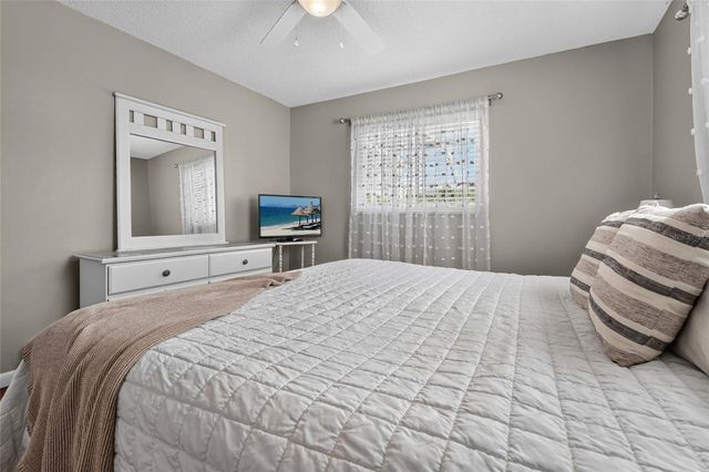 4215 PANDORA ROAD, Venice, FL 34293