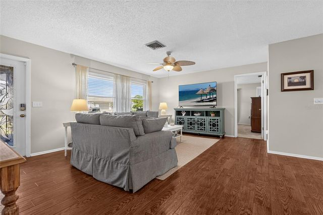 4215 PANDORA ROAD, Venice, FL 34293