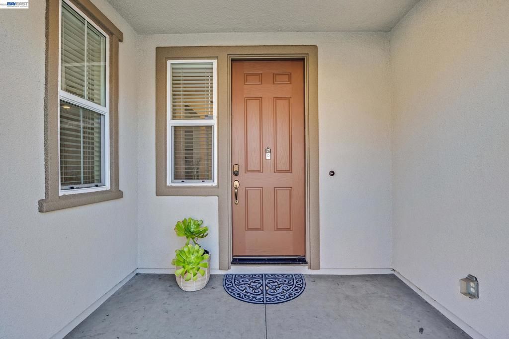 Image 32 of property listing at 5216 Fioli Loop, San Ramon, CA 94582
