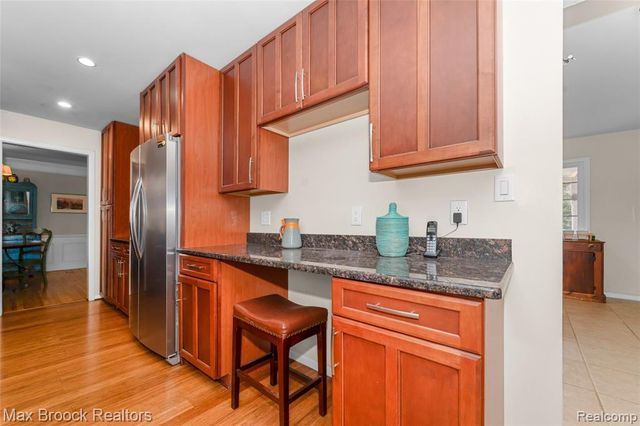 7118 Cathedral Drive, Bloomfield Hills, MI 48301