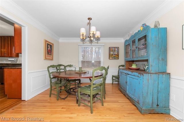 7118 Cathedral Drive, Bloomfield Hills, MI 48301