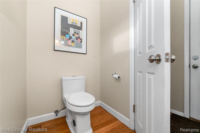 7118 Cathedral Drive, Bloomfield Hills, MI 48301