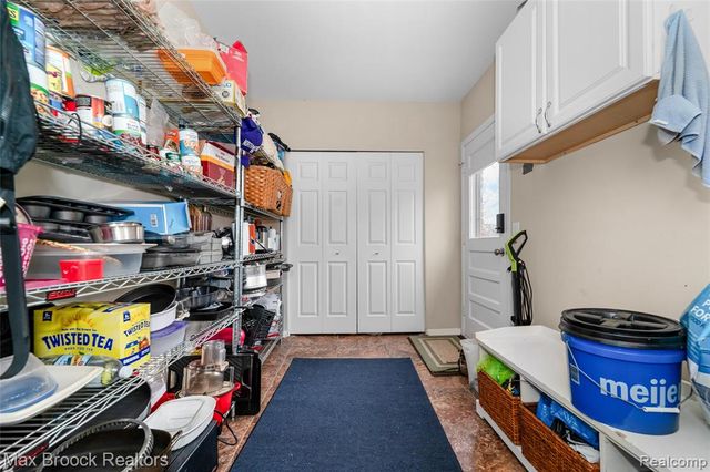 7118 Cathedral Drive, Bloomfield Hills, MI 48301