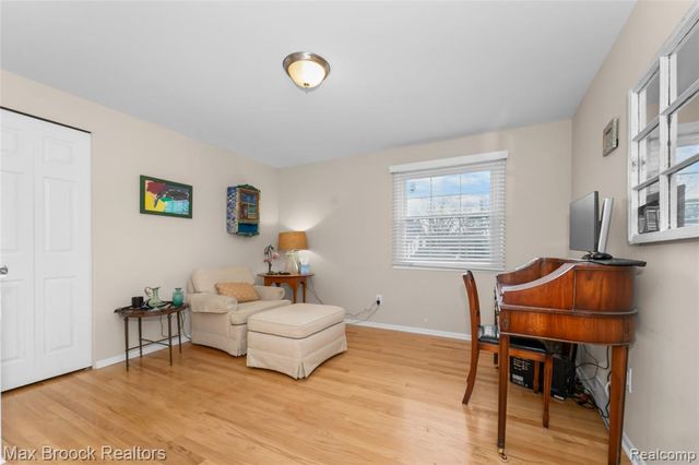 7118 Cathedral Drive, Bloomfield Hills, MI 48301