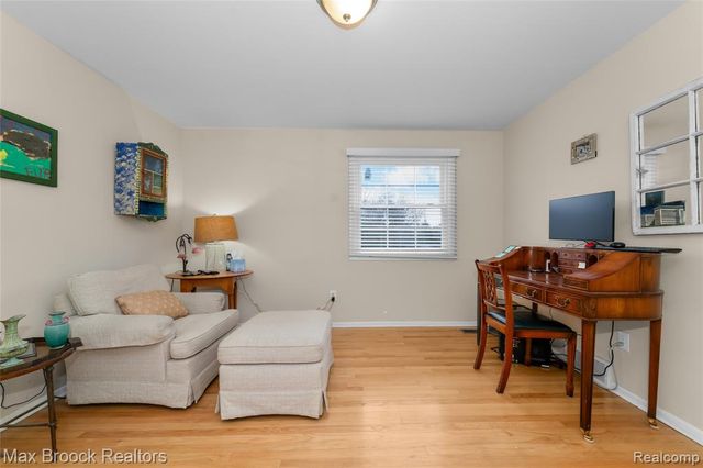 7118 Cathedral Drive, Bloomfield Hills, MI 48301