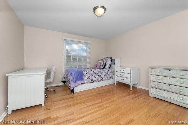 7118 Cathedral Drive, Bloomfield Hills, MI 48301