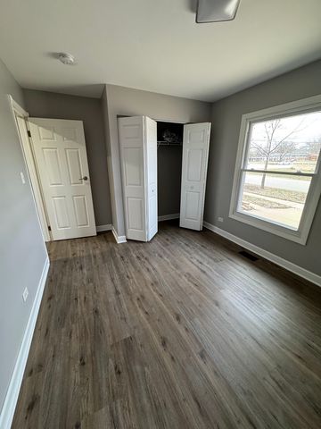 7315 Cumberland Drive, Hanover Park, IL 60133