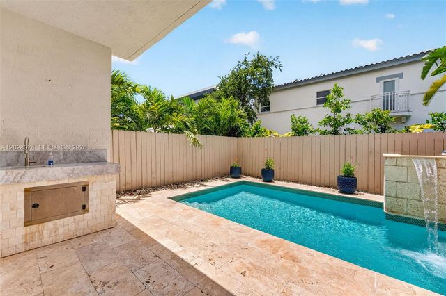 3062 New York St 3062, Miami, FL 33133
