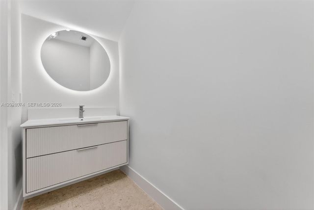 3062 New York St 3062, Miami, FL 33133