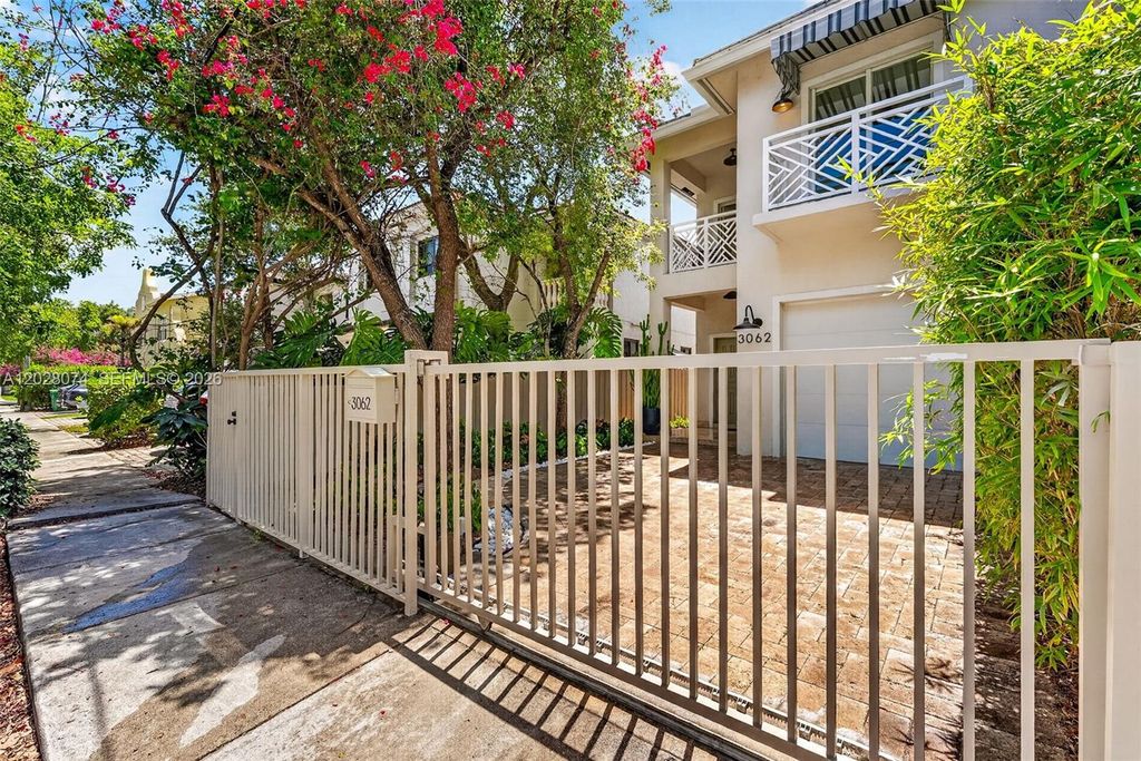 3062 New York St 3062, Miami, FL 33133