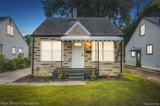 45 Pleasantview Drive, Pontiac, MI 48341