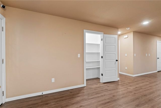 5 Renfrew Lane, Bella Vista, AR 72715