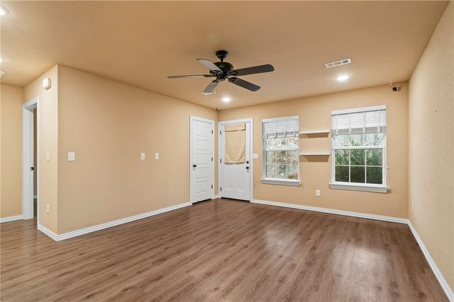 5 Renfrew Lane, Bella Vista, AR 72715